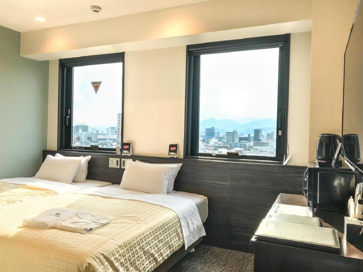 Hotel Livemax Hiroshima Funairimachi Riverside Экстерьер фото